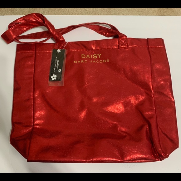 daisy marc jacobs red